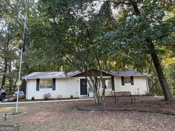 321 W Miles Rd, Carrollton, GA 30116
