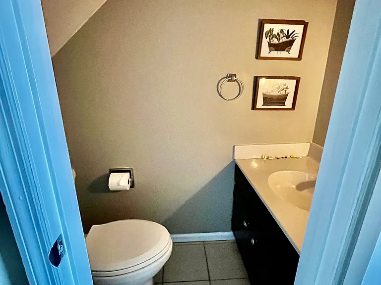 511 Saint Charles Ct — Photo 39