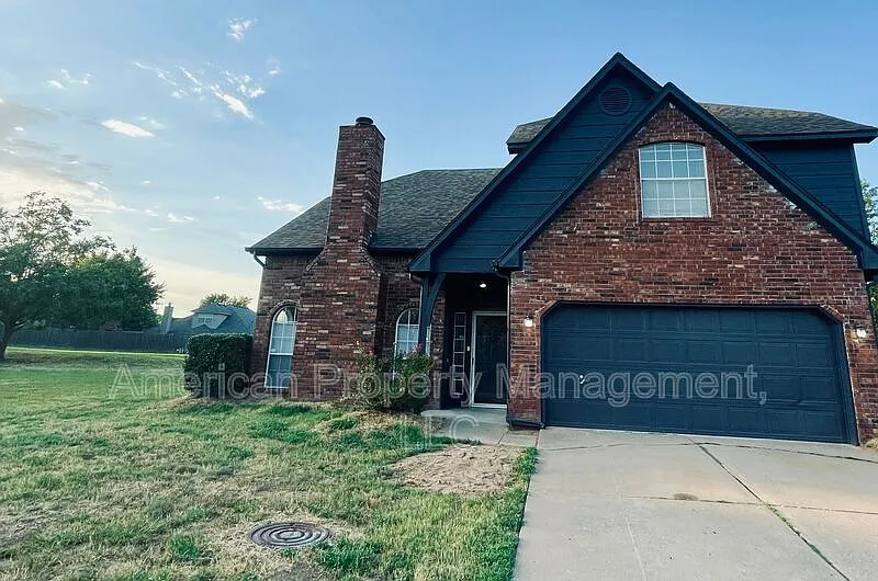 3 bed, 2.5 bath, 2258 sqft, $2,250 — Photo 1