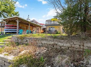 70 Riverside Dr, Welland, ON L3C5E2
