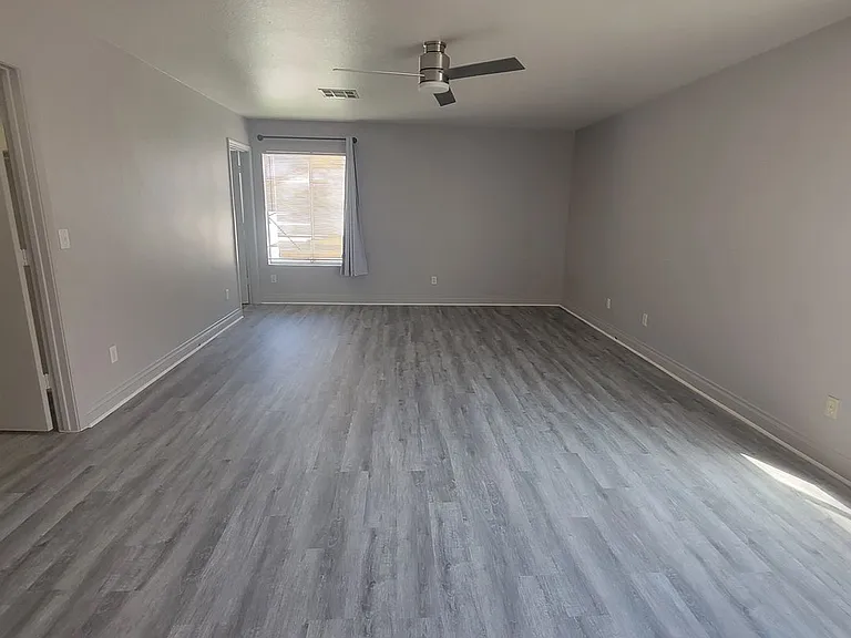 5916 Kenmore St — Photo 14