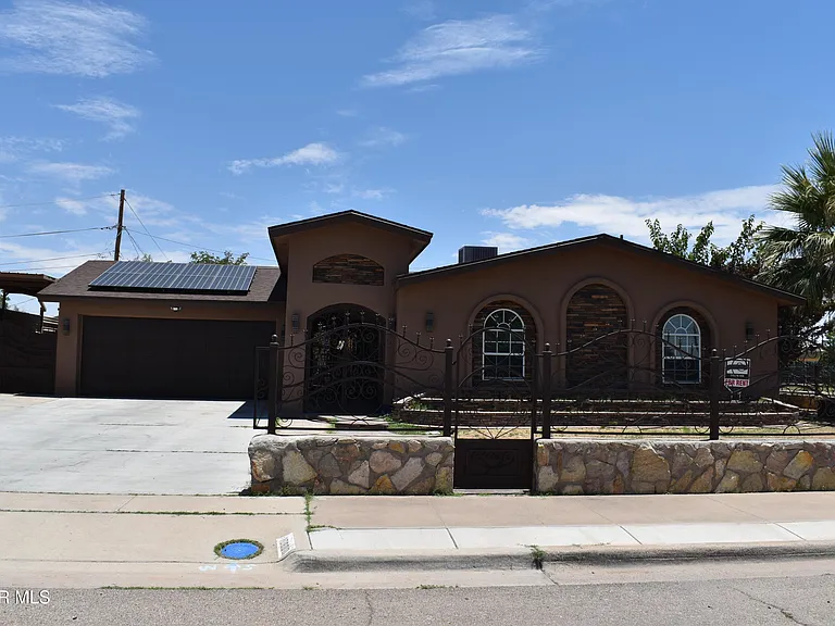 10800 Saigon Dr — Photo 1