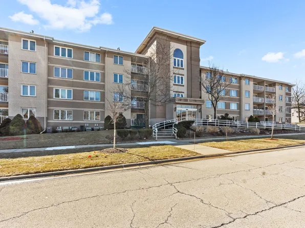 440 E Montrose Ave APT 310, Wood Dale, IL 60191