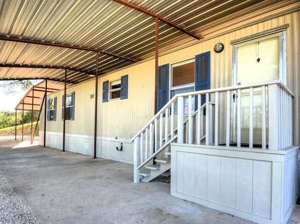 110 Garner Dr, Kerrville, TX 78028