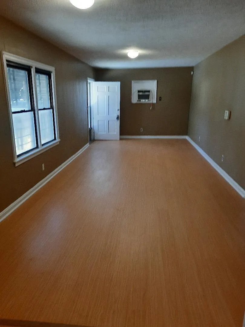 3 bed, 1143 sqft, $950 — Photo 4