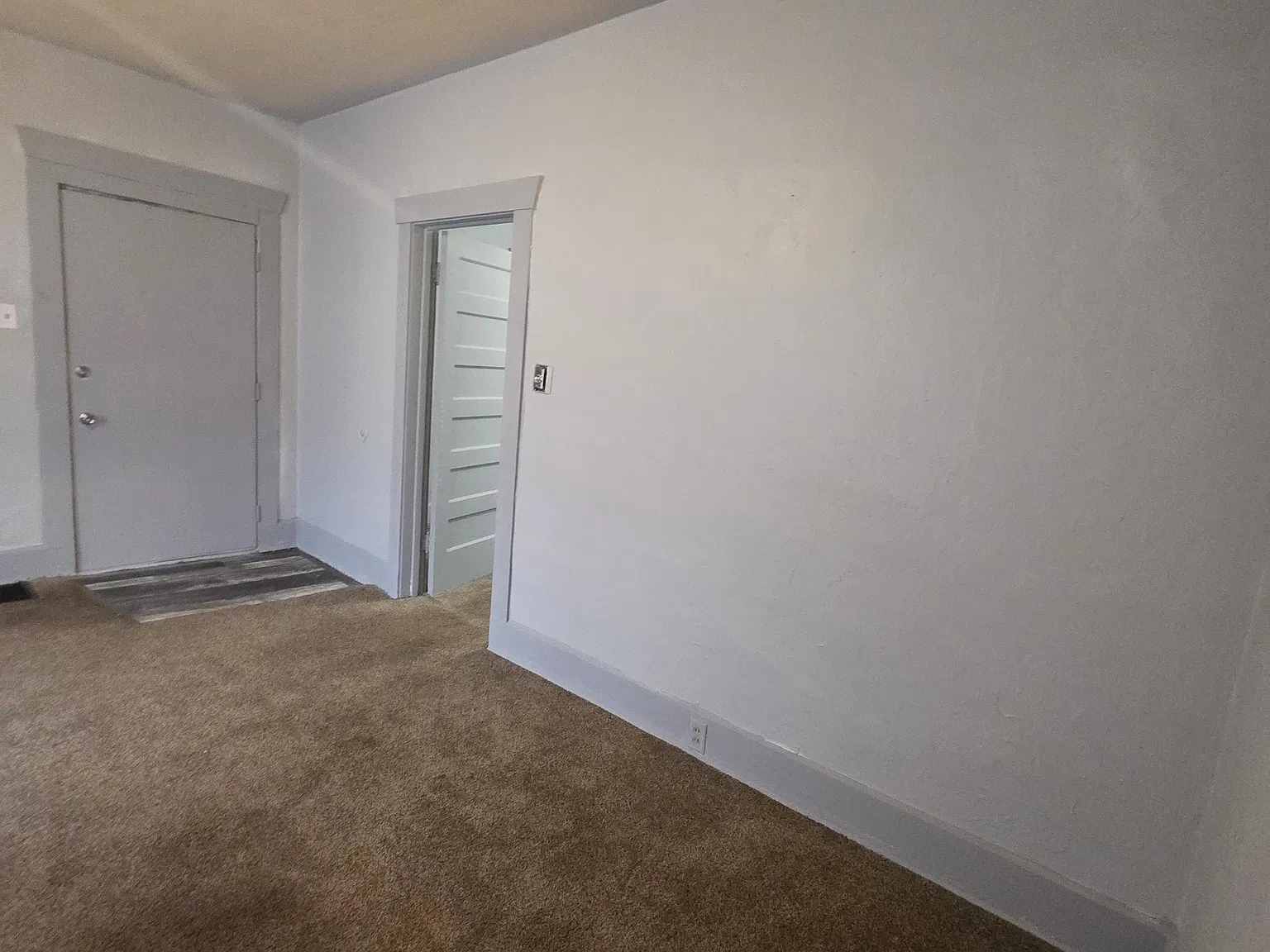 2 bed, 968 sqft, $925 — Photo 3