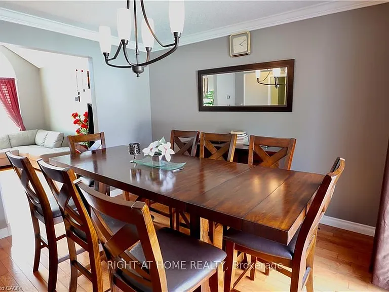 432 Heritage Dr — Photo 9