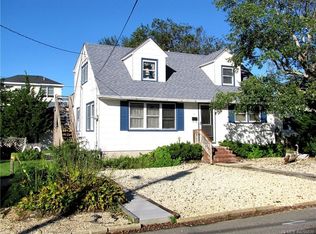 17 E 23rd St, Brant Beach, NJ 08008