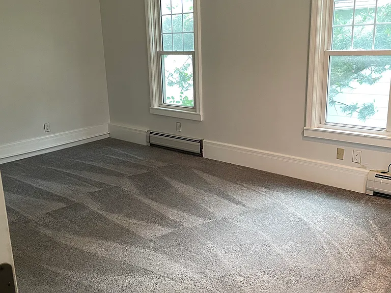 427 Kenwood Ave #2 — Photo 4