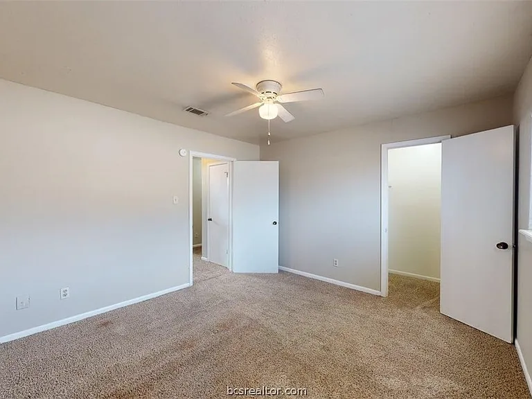 2807 Longmire Dr #B — Photo 15