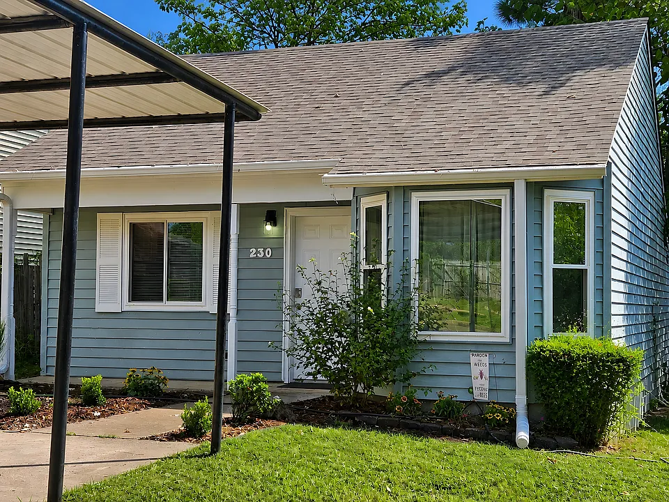 230 Rockyreef Cir
