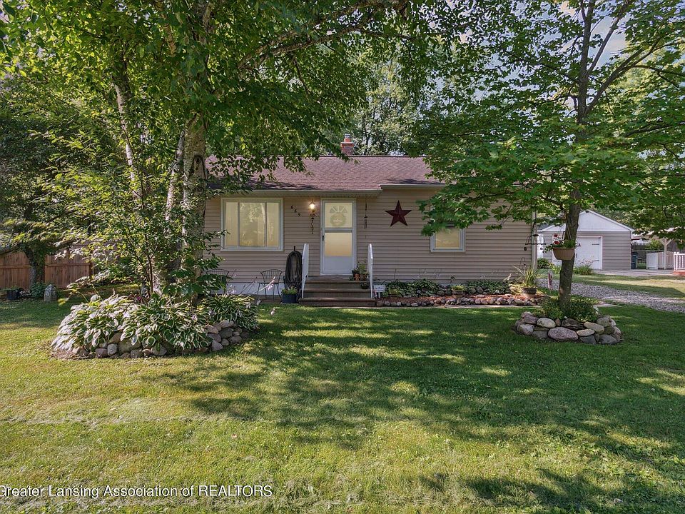 1st image of 665 Wellington Ave