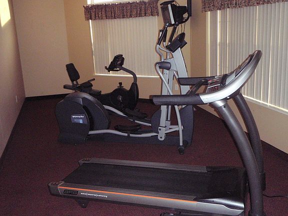 5th image of 2390 Ridgeview Dr #203