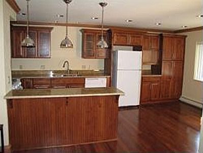 2nd image of 800 E Henry Clay St APT 307
