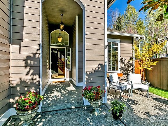 3rd image of 8307 212th Avenue E