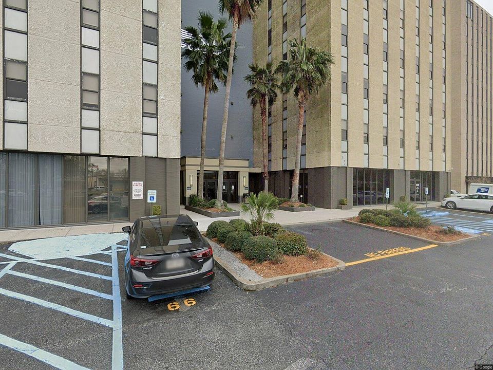 1st image of 3445 N Causeway Blvd #35