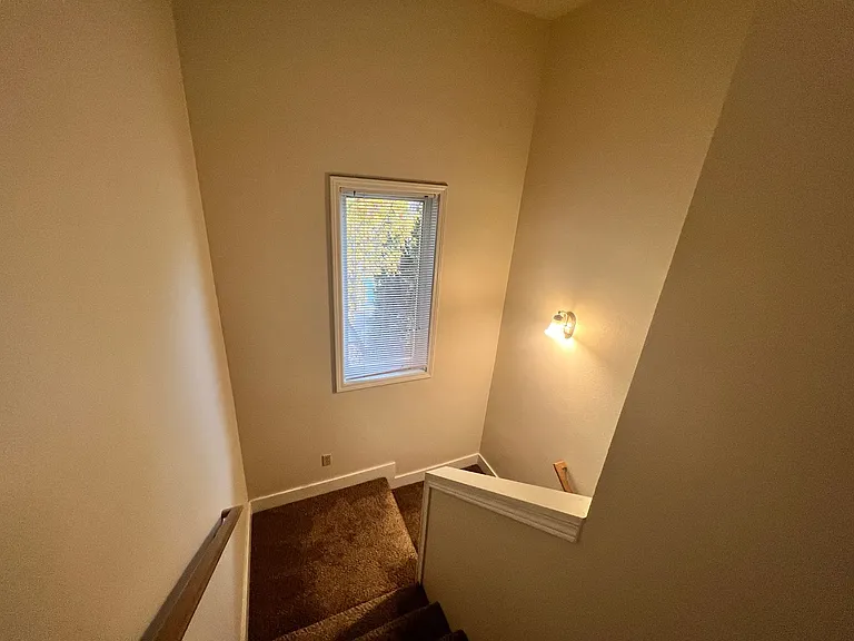 1304 N Brooklane St — Photo 22