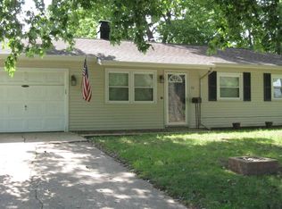 93 Adloff Ln, Springfield, IL 62703