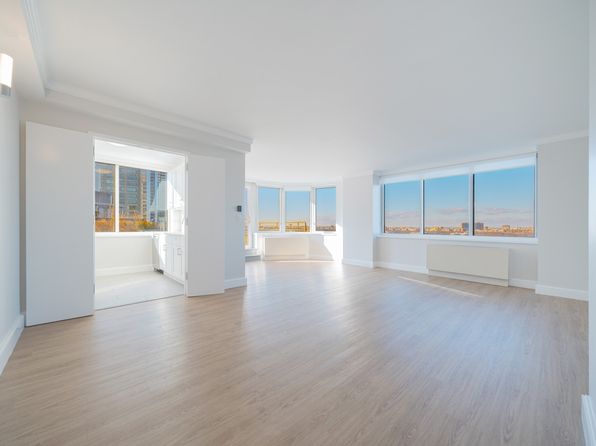 140 Riverside Blvd APT 2103