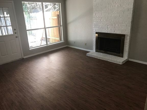 3rd image of 8009 Clydesdale Dr #B