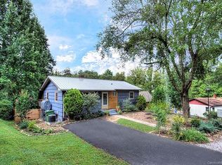 136 Davenport Rd, Asheville, NC 28806