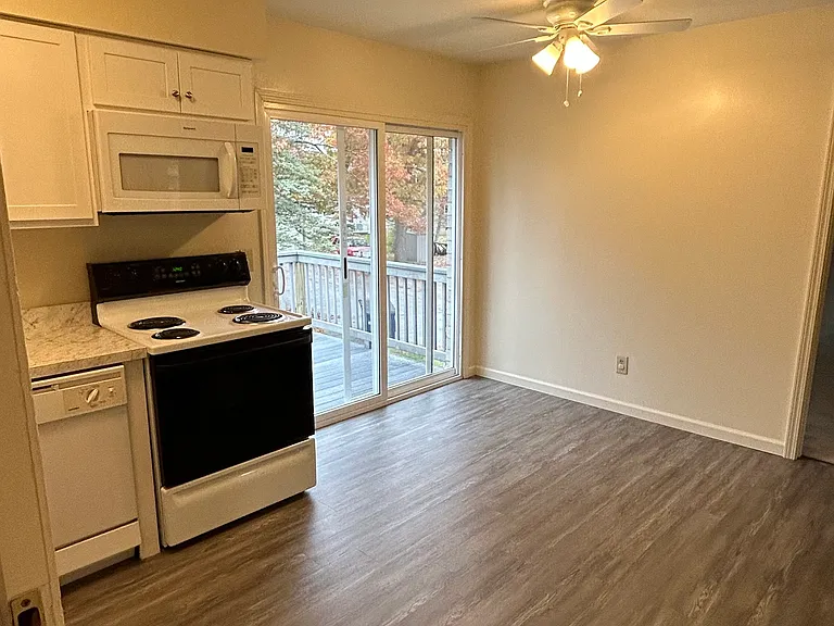 3729 Carman Rd #4 — Photo 2