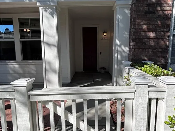 201 Sklar St, Ladera Ranch, CA 92694