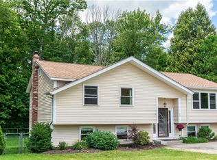 65 Jaycee Dr, West Warwick, RI 02893