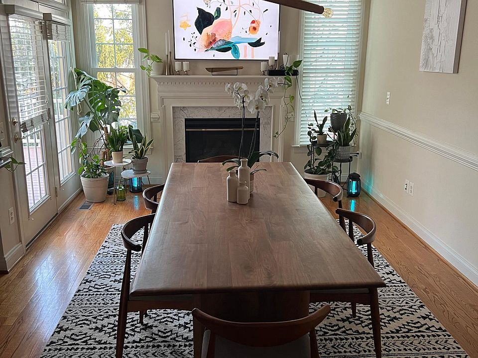 Dining Area/Sunroom