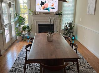 5436 Edsall Ridge Pl, Alexandria, VA 22312