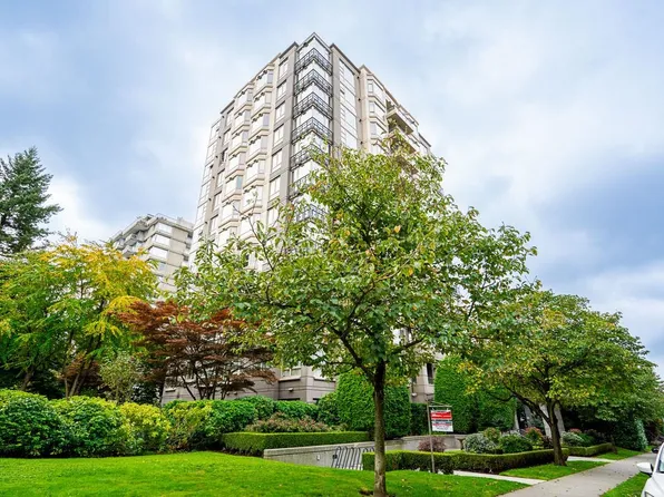 1316 W 11th Ave #1102, Vancouver, BC V6H 4G8