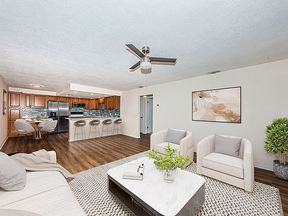 2nd image of 4050 4th St N APT 306