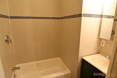 Rented by aptsandlofts.com