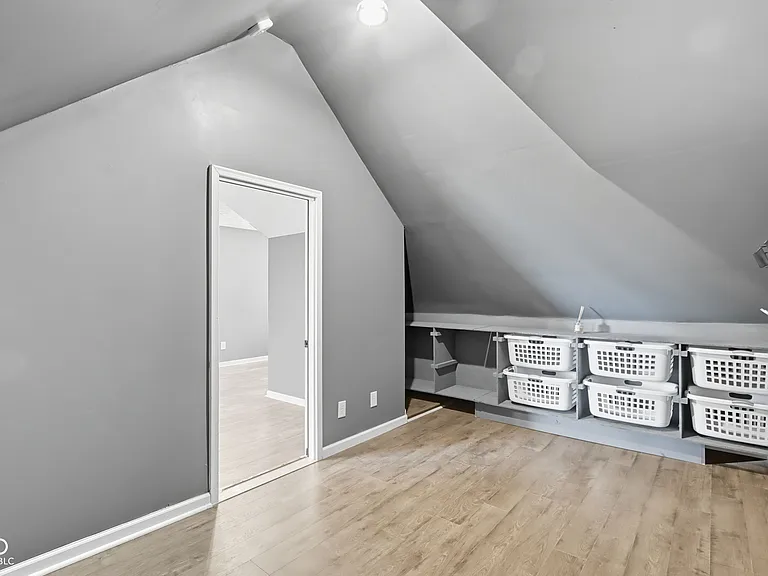 7975 Meadow Bend Cir — Photo 55