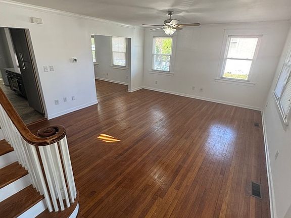 3rd image of 2724 Griffin Ave