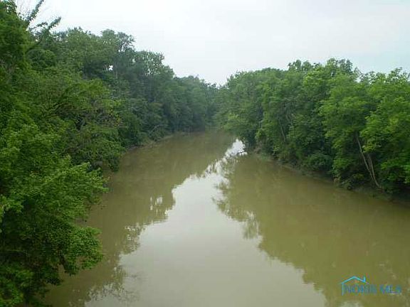 2nd image of 612 River Front Dr Lot 16