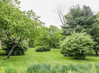 27B Ironworks Hill Rd, Brookfield, CT 06804