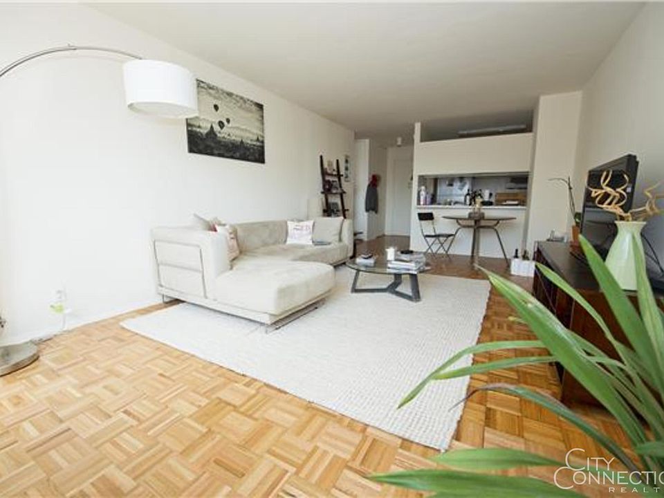 1st image of 1 Irving Pl APT U18c