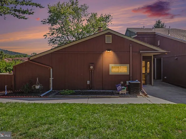 848 Louise Ct, Enola, PA 17025