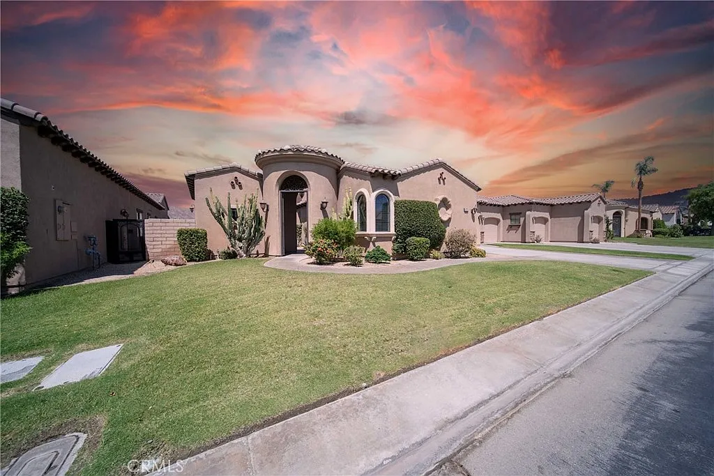 4 bed, 4.5 bath, 3201 sqft, $6,795 — Photo 4