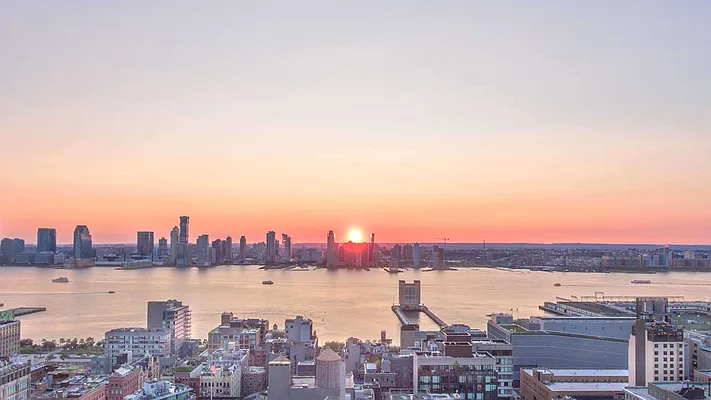 Sold by Compass | media 3