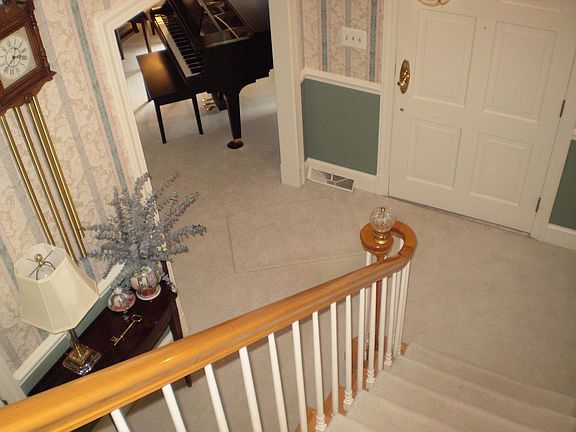 FOYER ENTRANCE