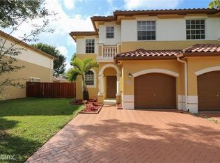 5030 SW 136th Ave, Hollywood, FL 33027