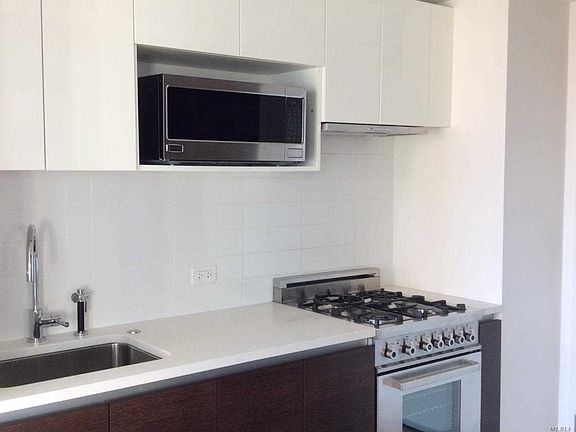 3rd image of 39-16 Prince St #5D