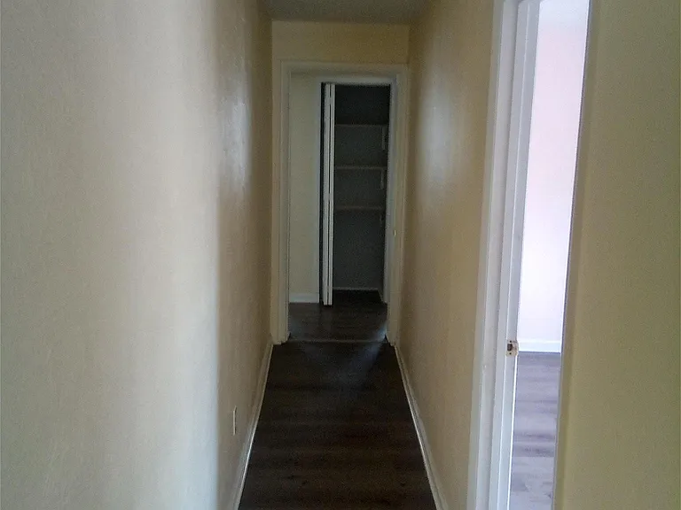 6839 Oakdale Dr — Photo 5