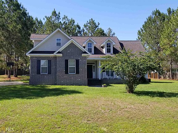 3rd image of 2029 Pinemount Blvd