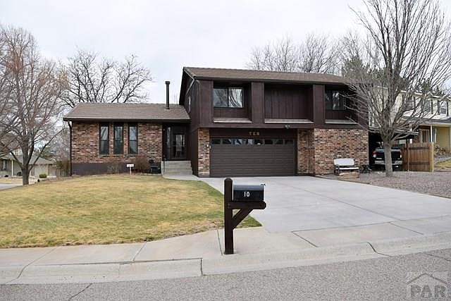 1st image of 10 Windflower Ct
