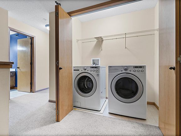 3rd image of 2320 Lower Afton Rd E Unit 423