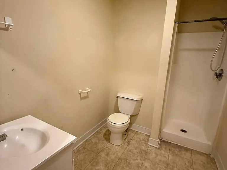 1242 Parkwood Ave — Photo 8