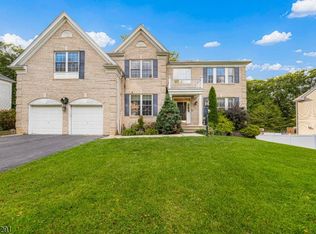 9 Red Maple Ln, Flanders, NJ 07836
